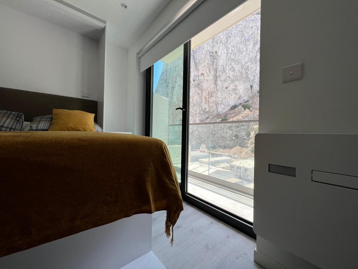Modern Studio Apartment In Gibraltar - The Hub Extérieur photo